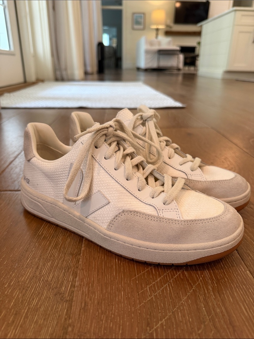 Veja Women's Sneakers in Off-White and Light Gray
